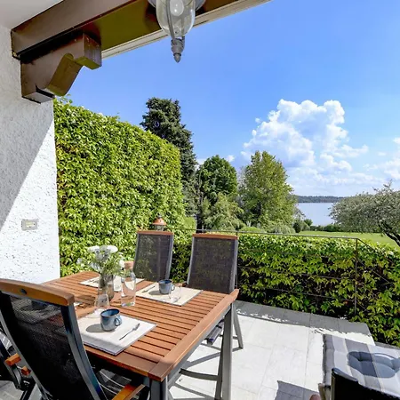 Apartment La Baia By Garda San Felice del Benaco